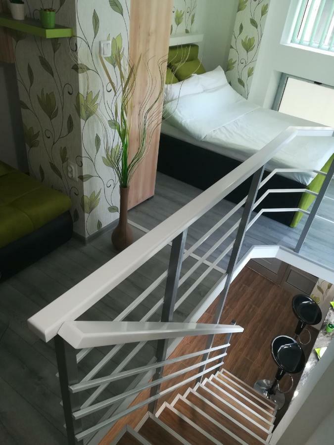 Classy And Cozy - Parking - 3 Beds - Near Center Novi Sad Exterior photo