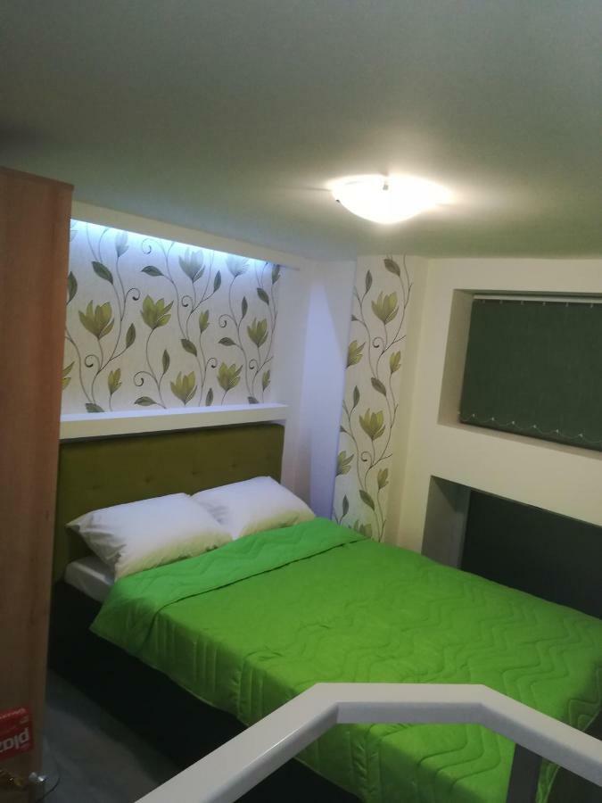 Classy And Cozy - Parking - 3 Beds - Near Center Novi Sad Exterior photo