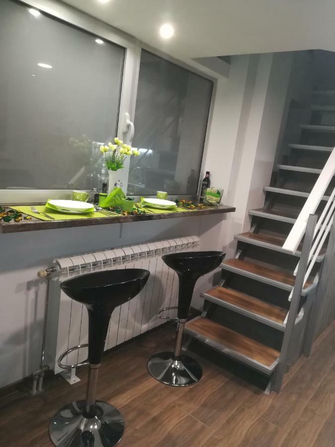 Classy And Cozy - Parking - 3 Beds - Near Center Novi Sad Exterior photo