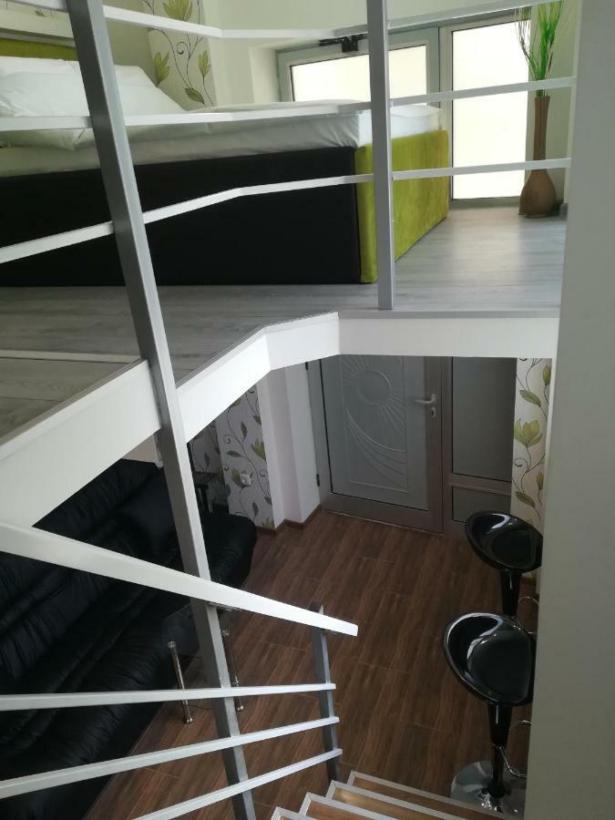 Classy And Cozy - Parking - 3 Beds - Near Center Novi Sad Exterior photo